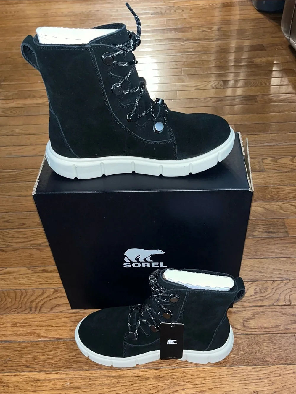 Sorel Explorer 3 Joan Waterproof Winter Boot Black & Chalk Women’s Size 7.5